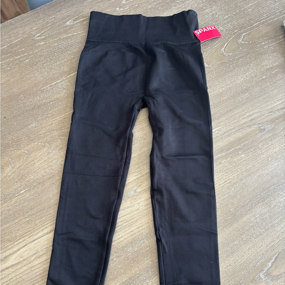 SPANX SPANXshape Ribbed Knit Legging Classic Black
Regular / M